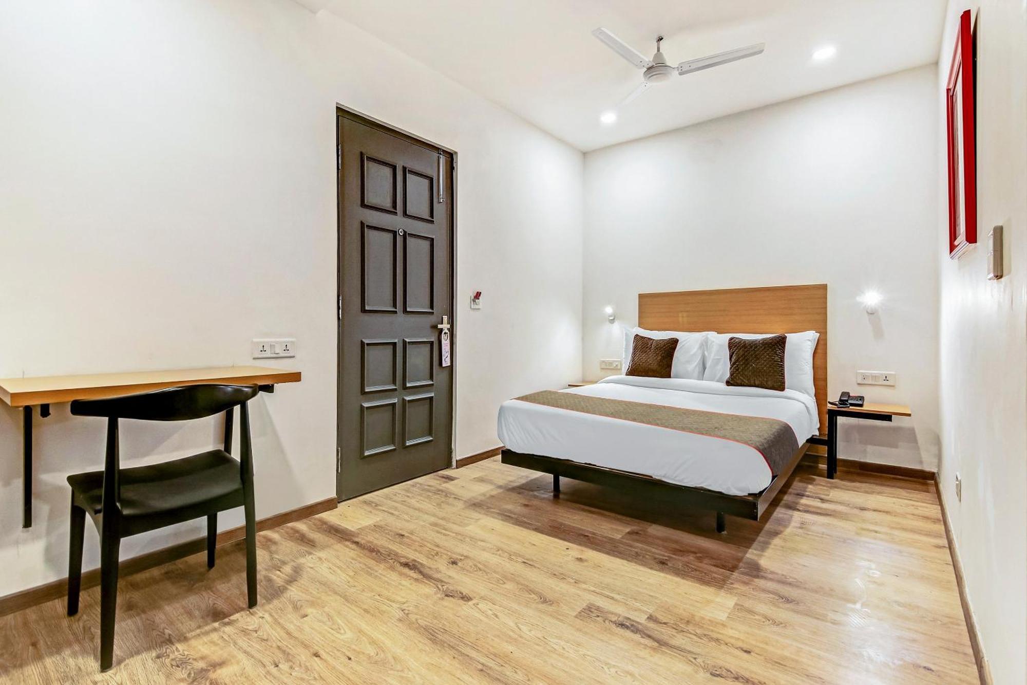 Townhouse Knowledge Park ||| Near Sharda University Greater Noida Extérieur photo