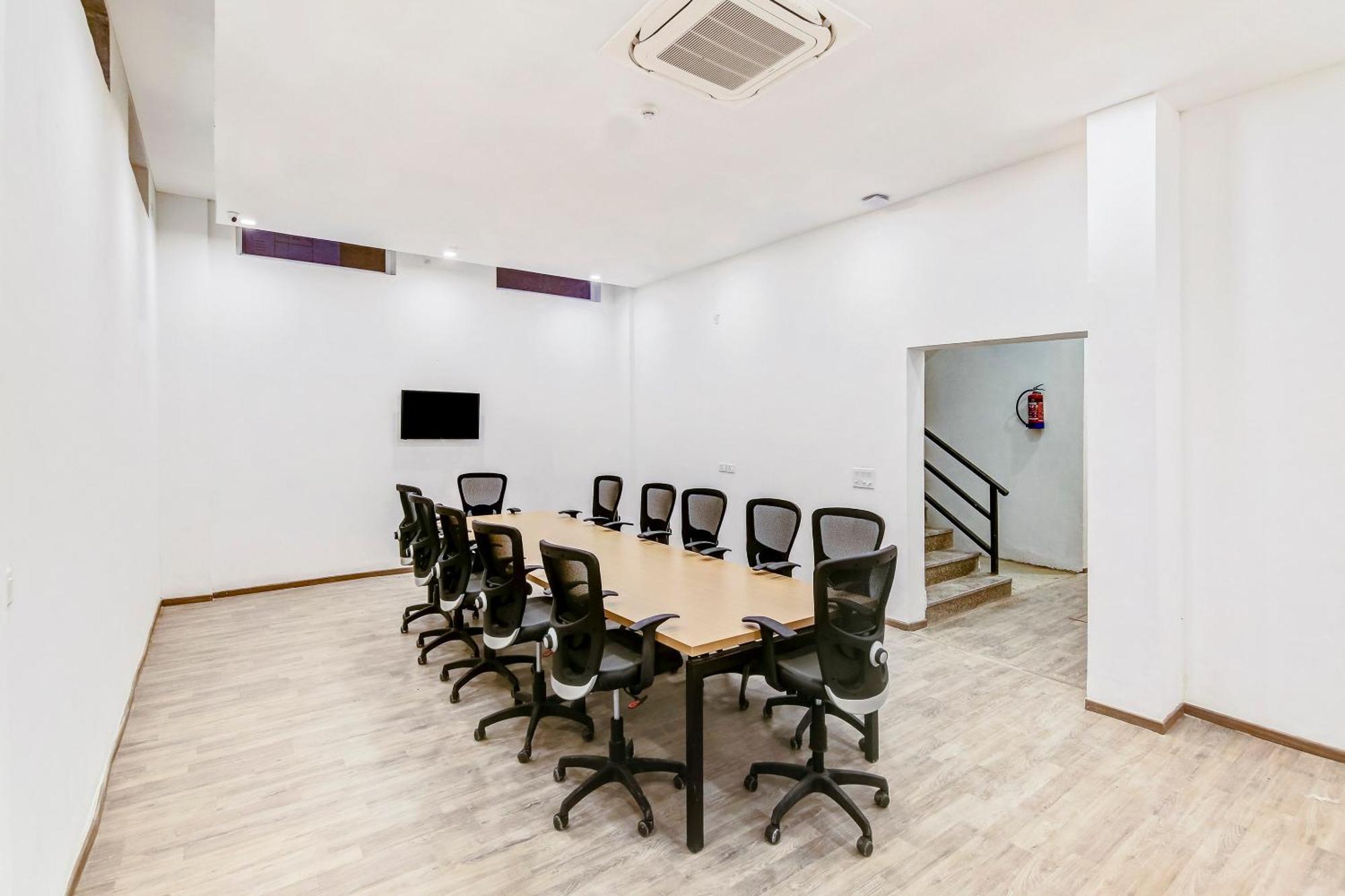Townhouse Knowledge Park ||| Near Sharda University Greater Noida Extérieur photo