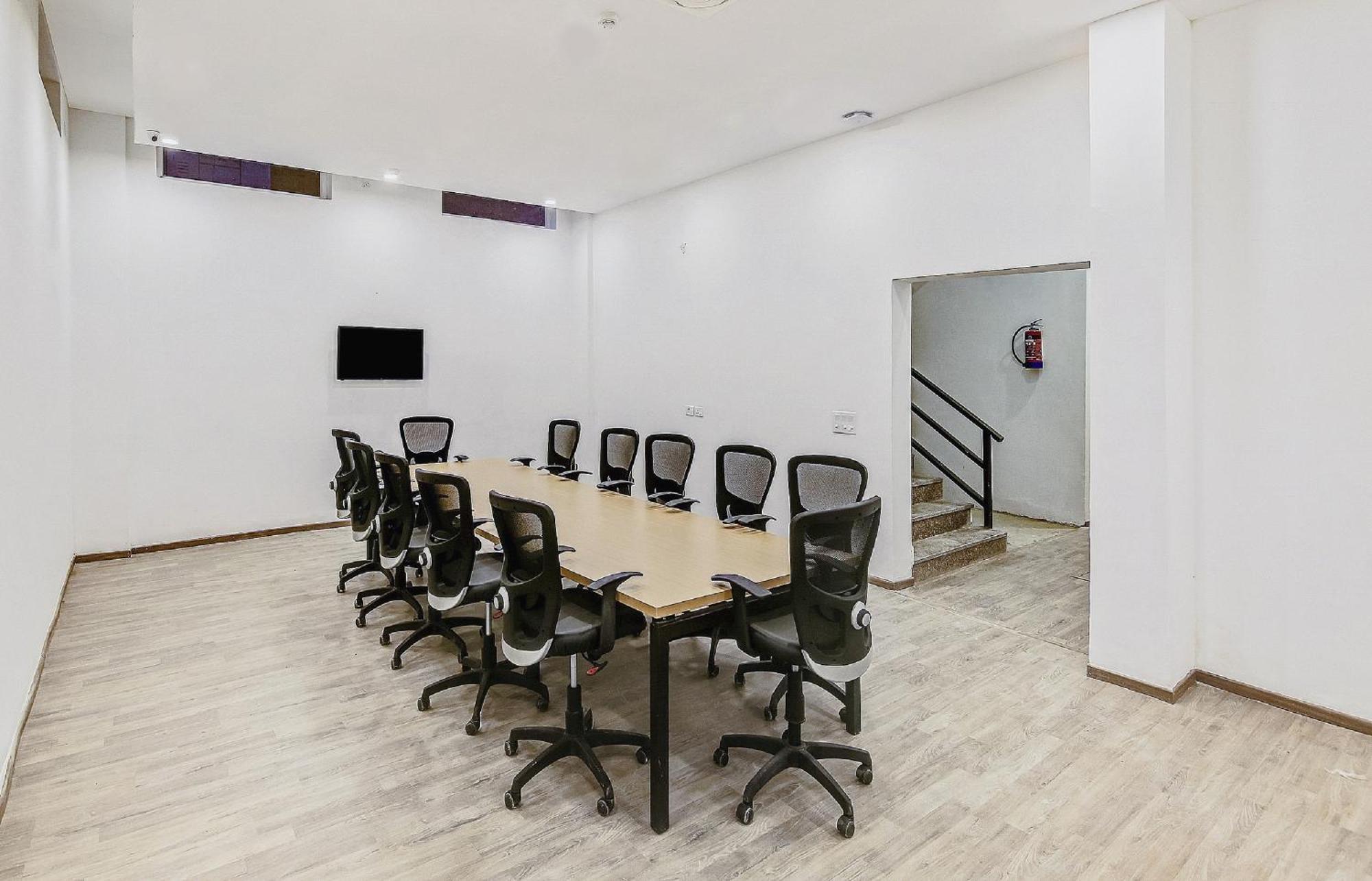 Townhouse Knowledge Park ||| Near Sharda University Greater Noida Extérieur photo